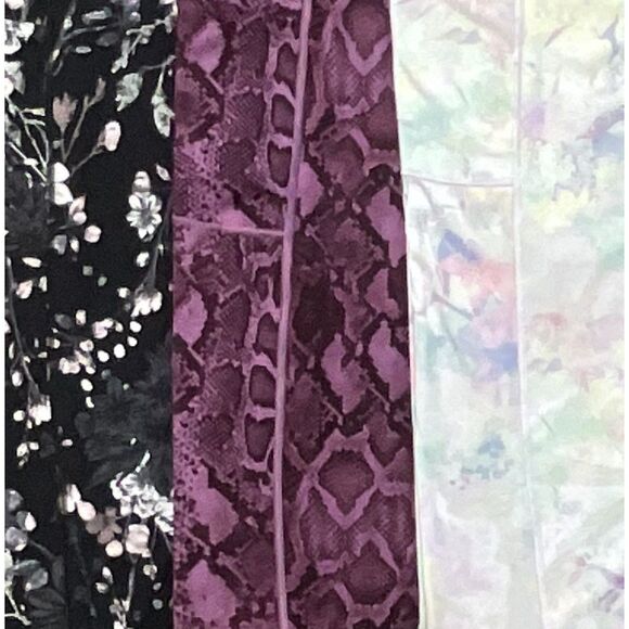 Size 16, Lot of 3 Victoria's Secret Leggings - Picture 2 of 6